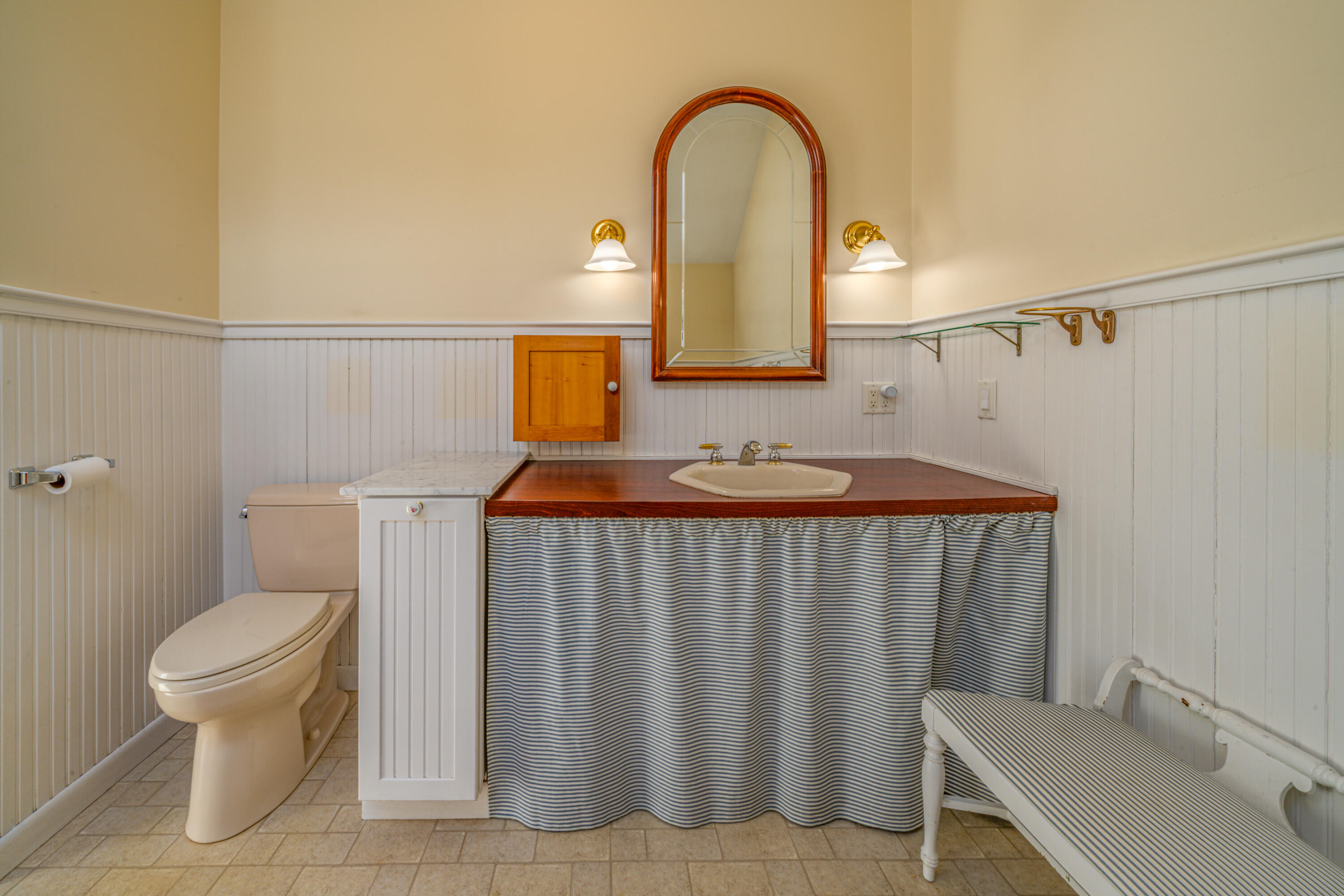568 Bluff Road Northport ME 04849