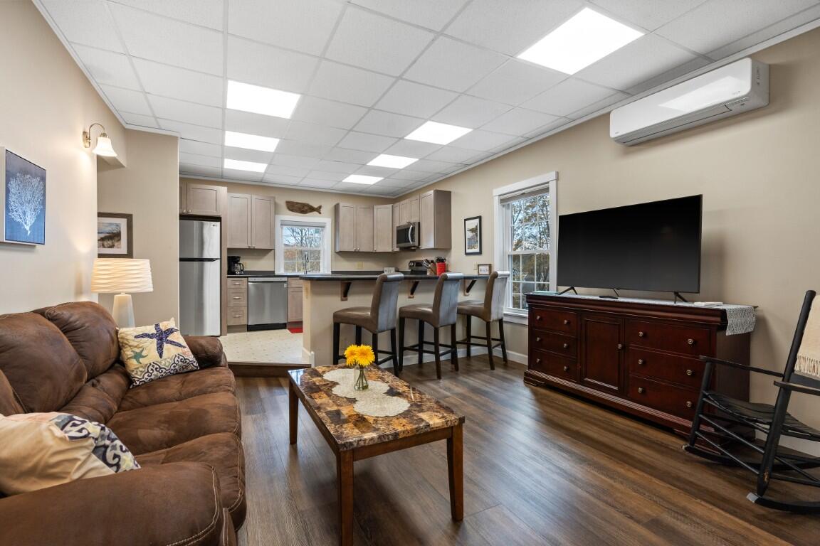 43 Oak Street Boothbay Harbor ME 04538