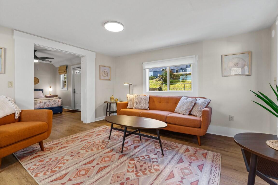 43 Oak Street Boothbay Harbor ME 04538