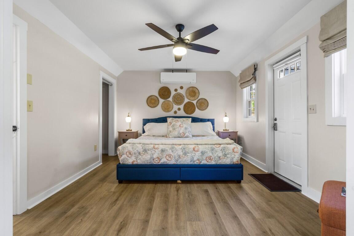 43 Oak Street Boothbay Harbor ME 04538