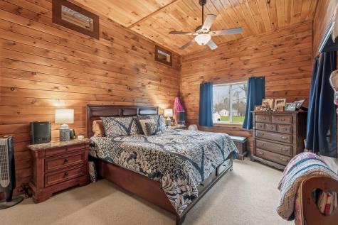 12 Merryman Road Glenburn ME 04401