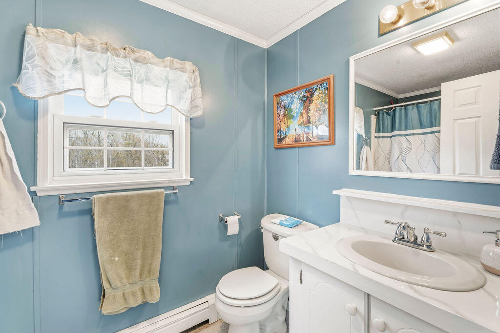 12 Merryman Road Glenburn ME 04401