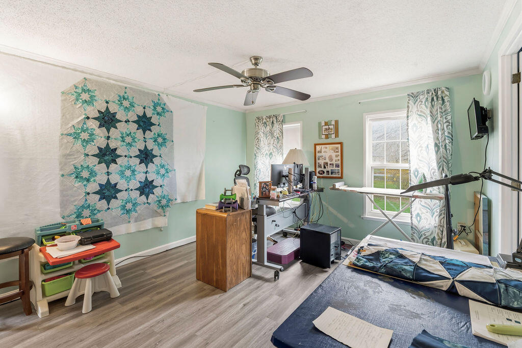 12 Merryman Road Glenburn ME 04401