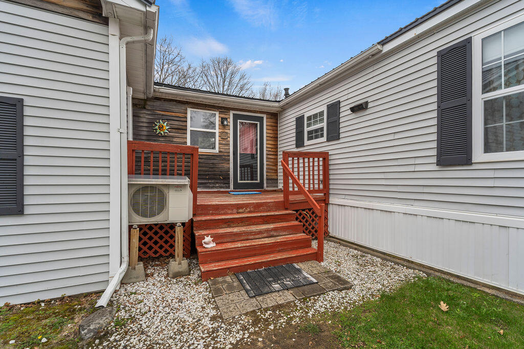 12 Merryman Road Glenburn ME 04401
