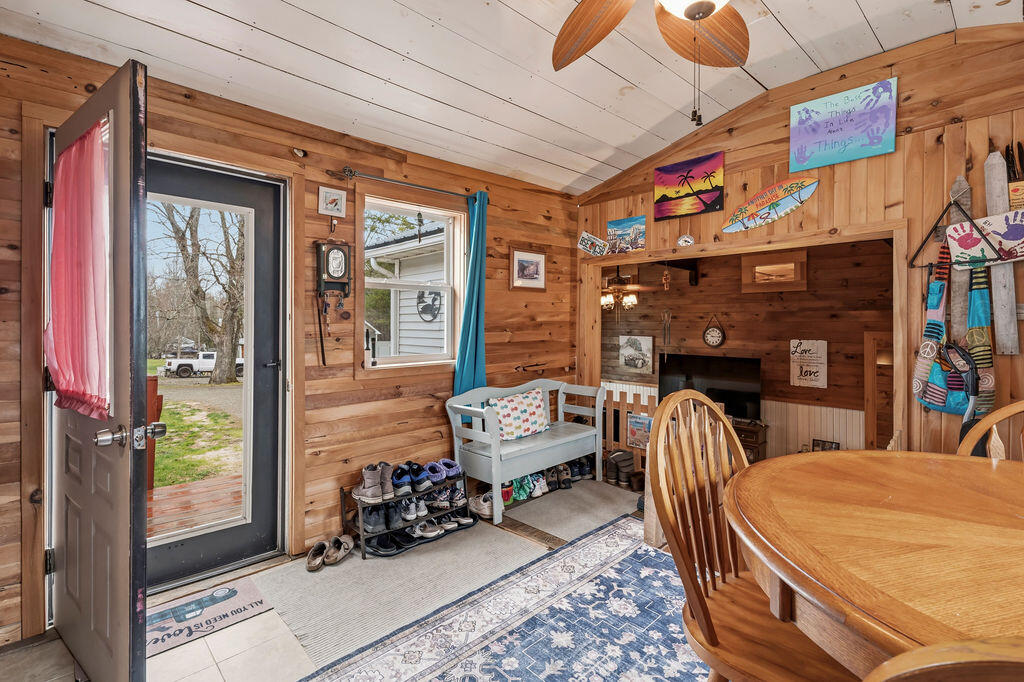 12 Merryman Road Glenburn ME 04401