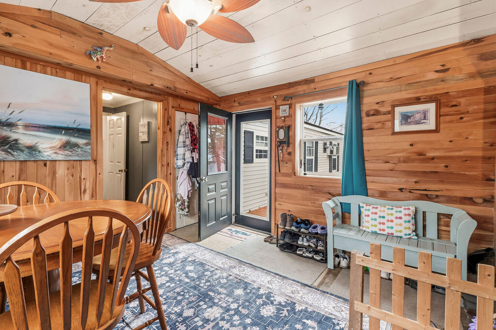 12 Merryman Road Glenburn ME 04401
