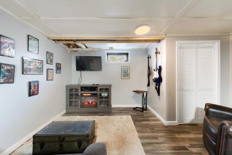 8 Tanglewood Drive Kennebunk ME 04043