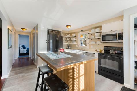 8 Tanglewood Drive Kennebunk ME 04043