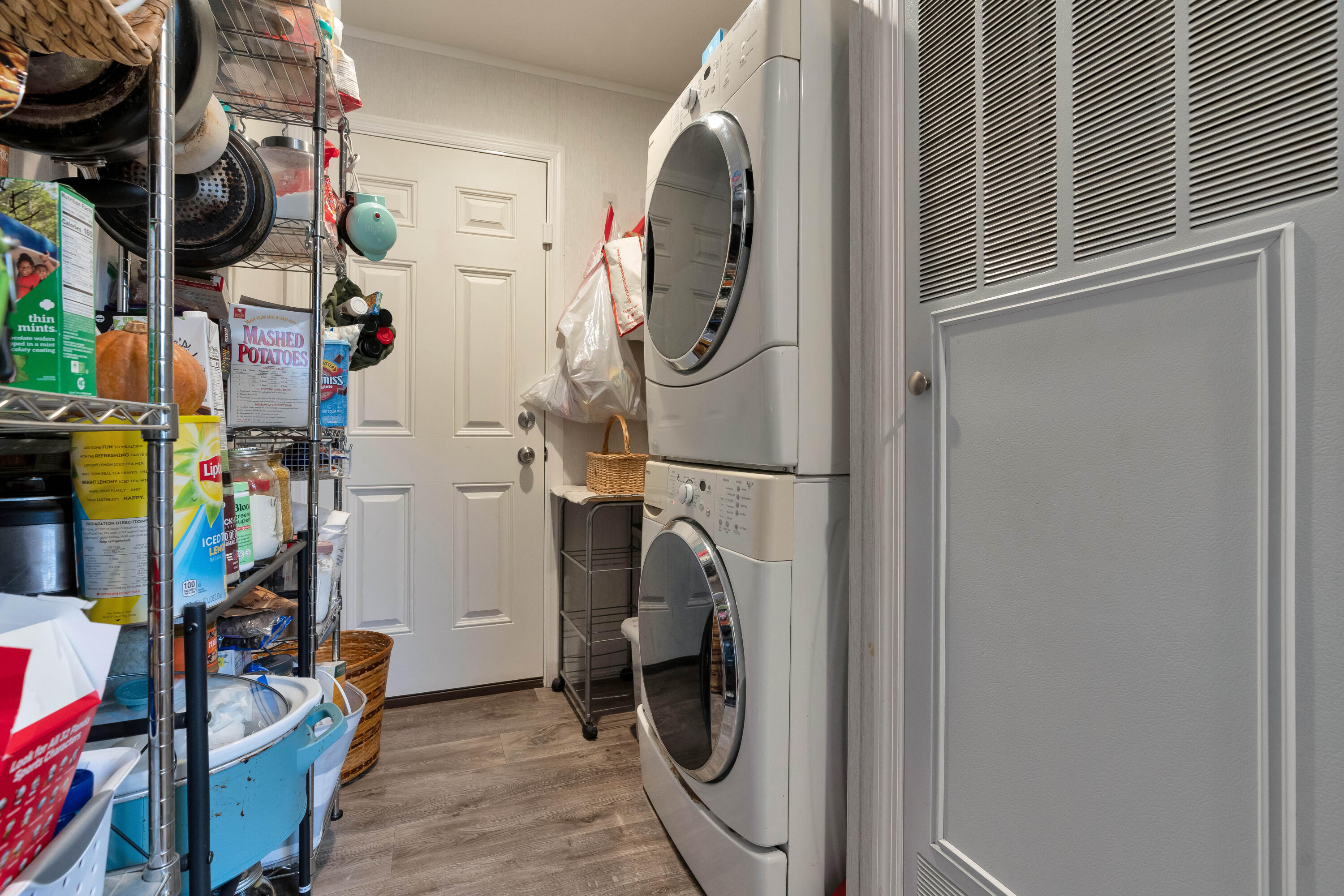 10 Primrose Lane Brunswick ME 04011