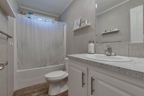10 Primrose Lane Brunswick ME 04011
