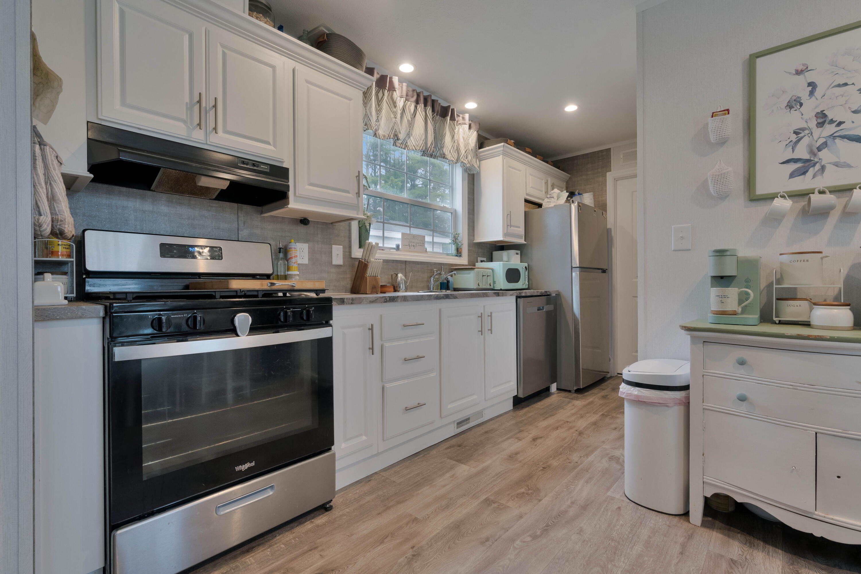10 Primrose Lane Brunswick ME 04011