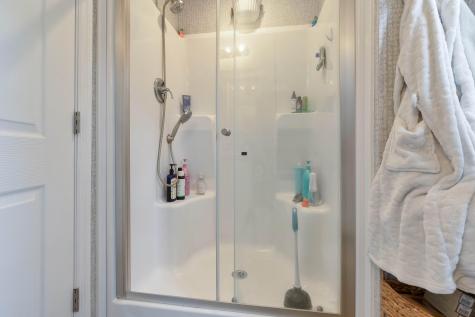 10 Primrose Lane Brunswick ME 04011