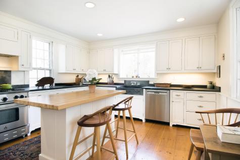 31 Tukey Lane Bristol ME 04539