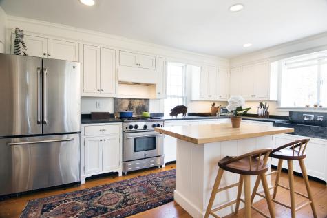 31 Tukey Lane Bristol ME 04539