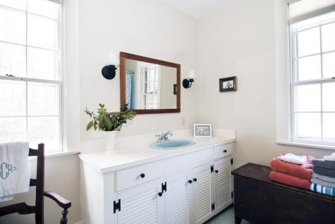 31 Tukey Lane Bristol ME 04539