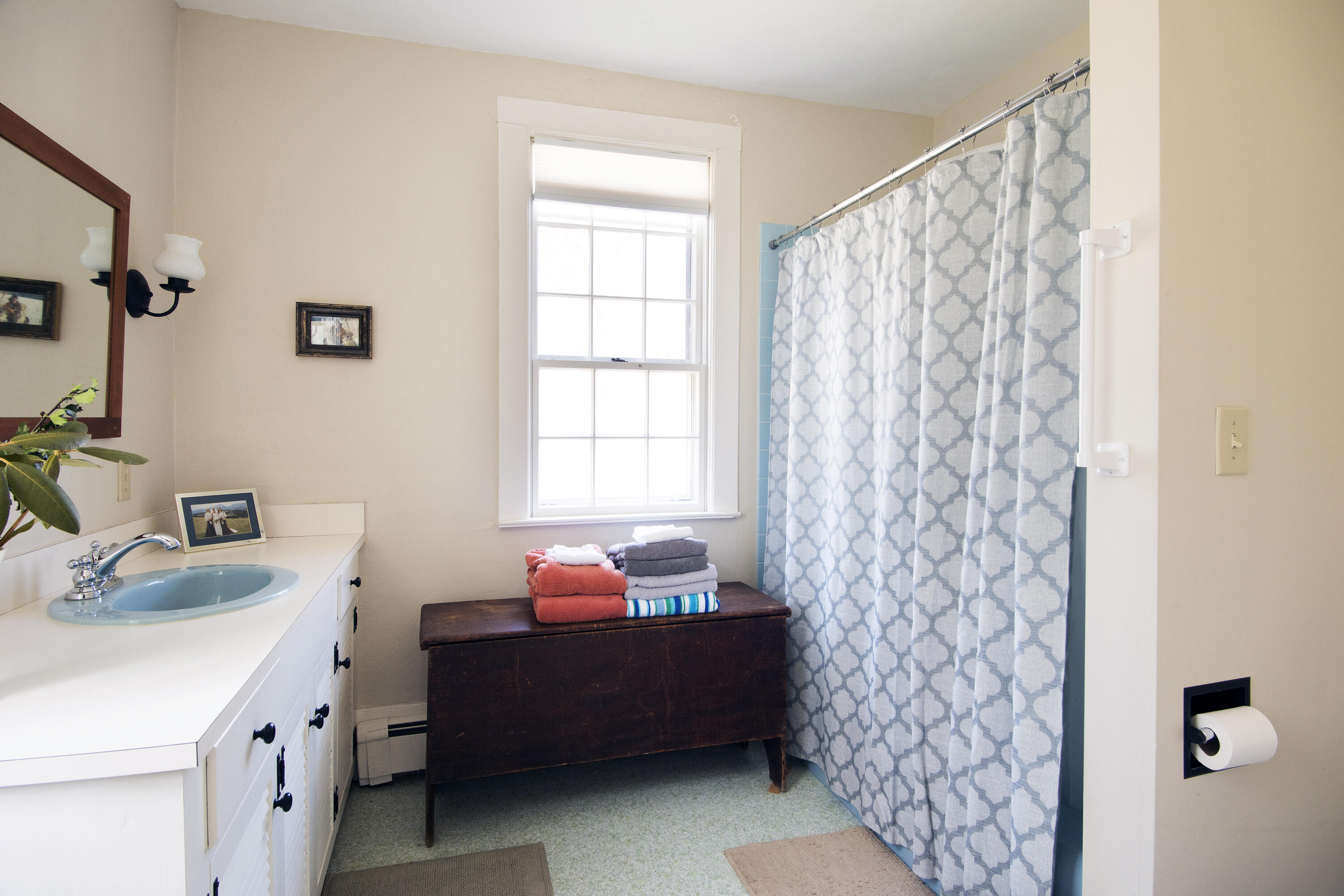 31 Tukey Lane Bristol ME 04539