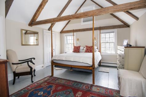 31 Tukey Lane Bristol ME 04539