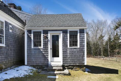 31 Tukey Lane Bristol ME 04539