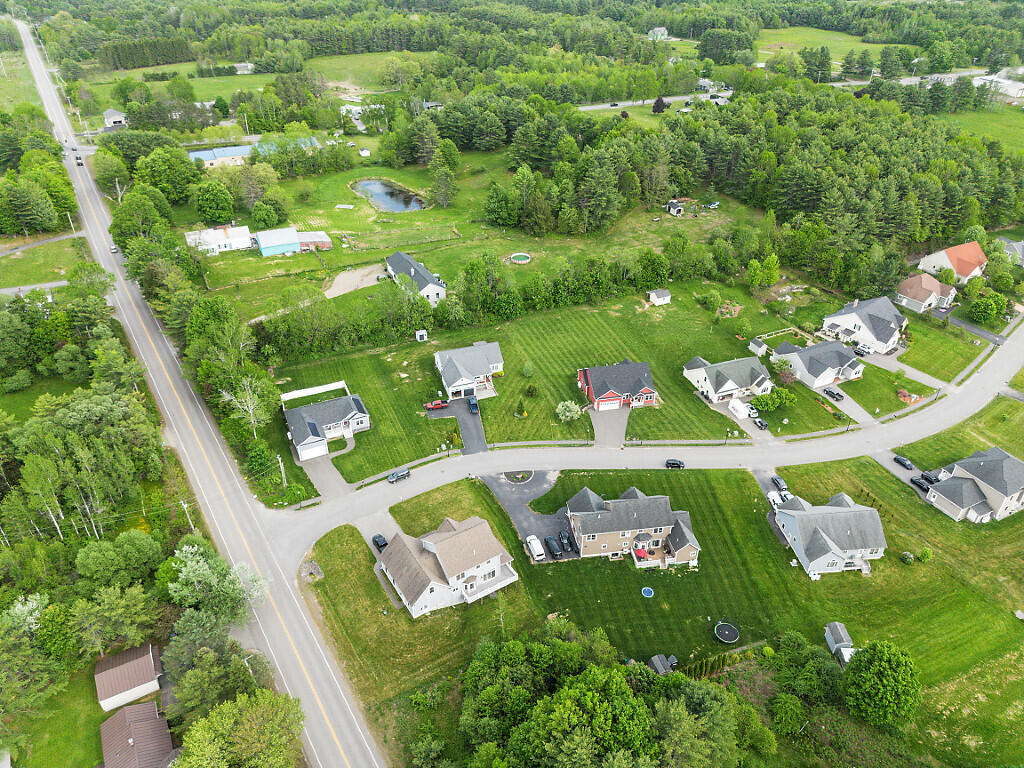 9 Fieldstone Drive Augusta ME 04330