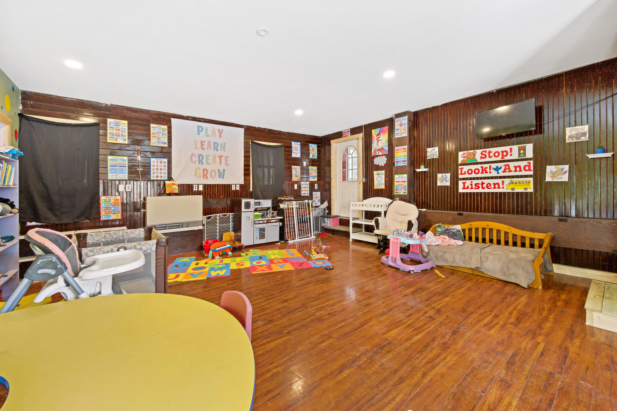 22 Grove Street Newport ME 04953