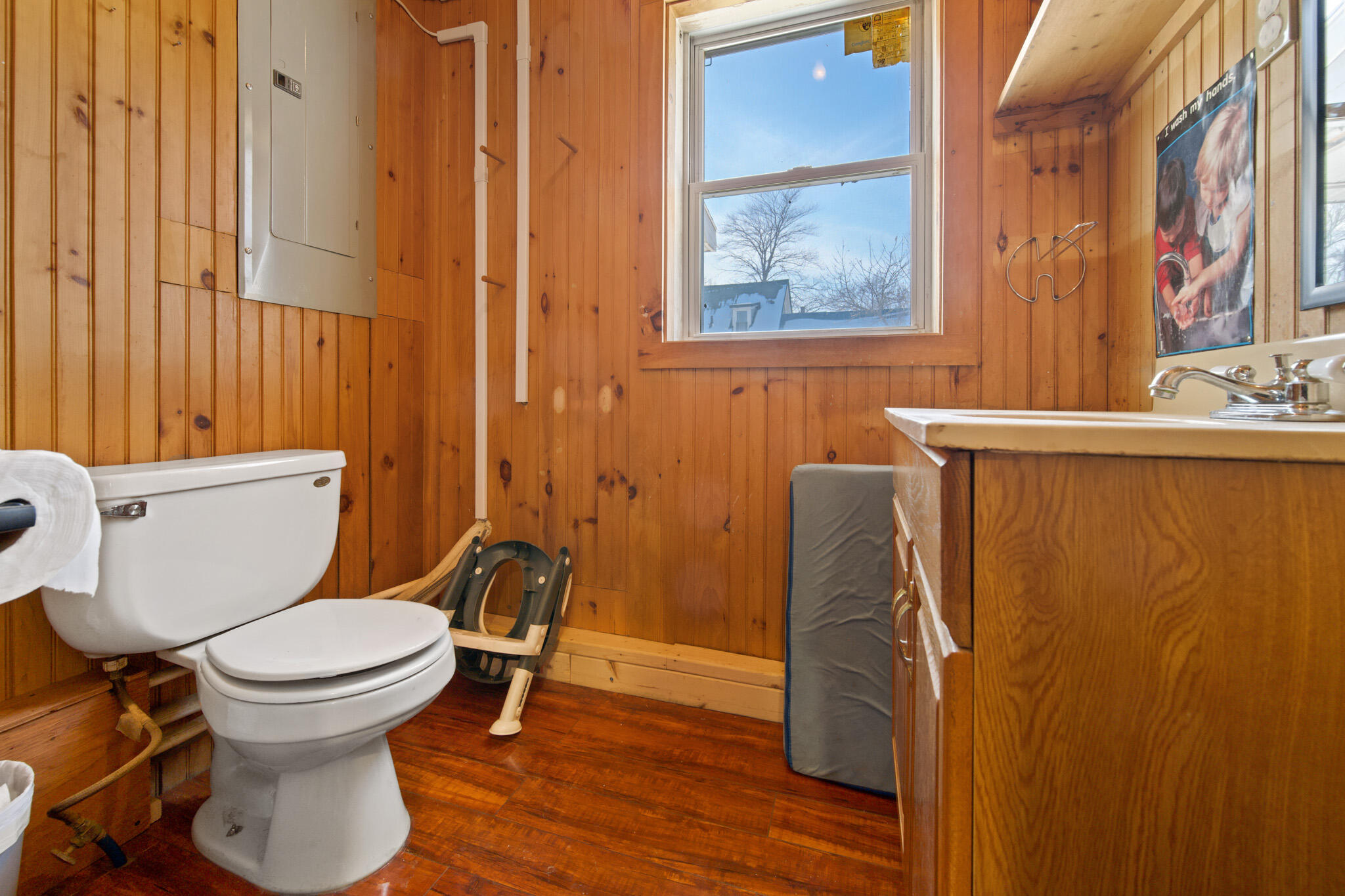 22 Grove Street Newport ME 04953