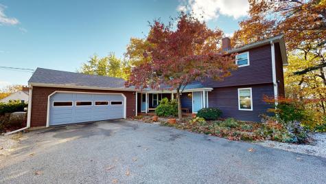 25 Delcliffe Lane Lewiston ME 04240