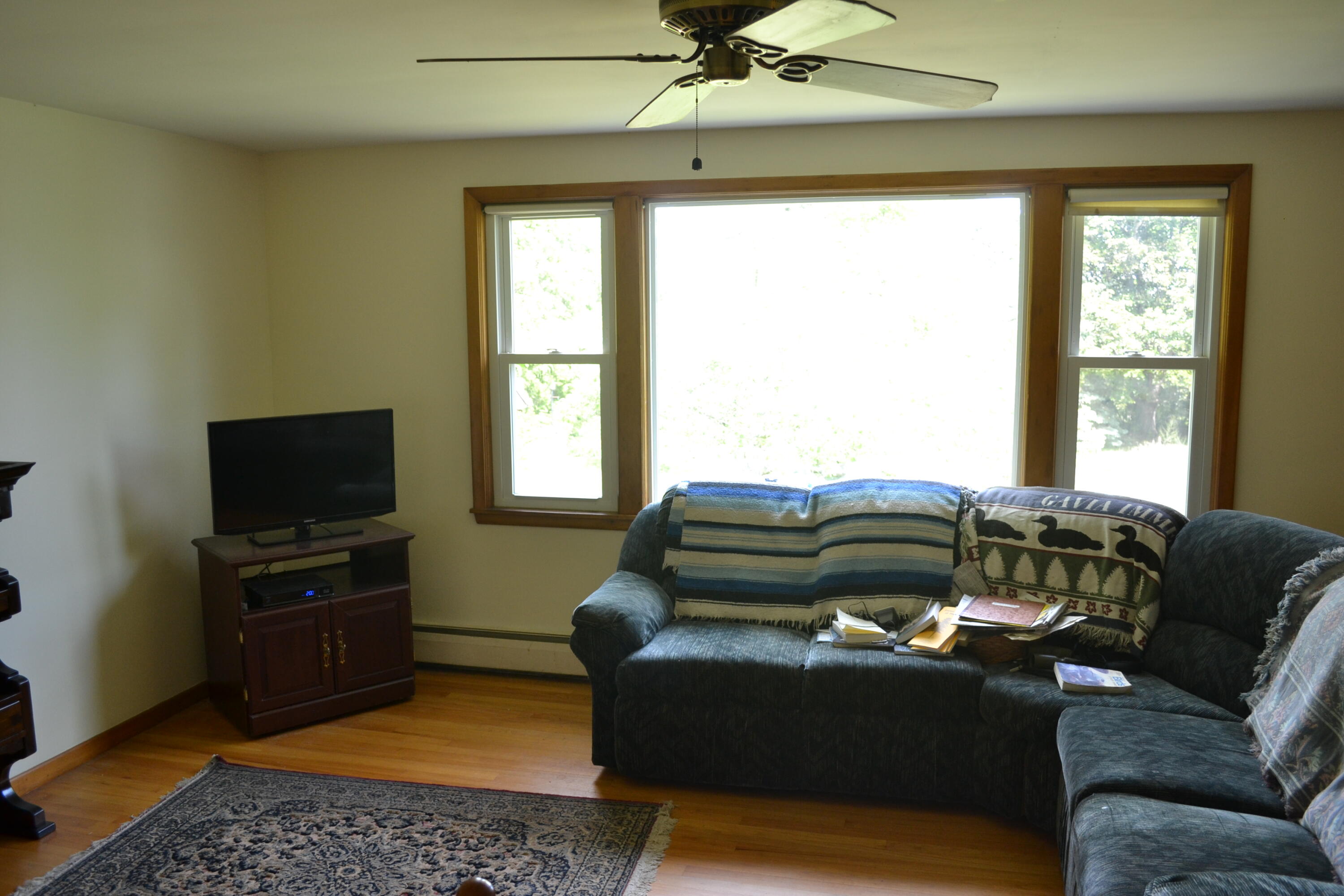 15 Hillside Avenue Falmouth ME 04105