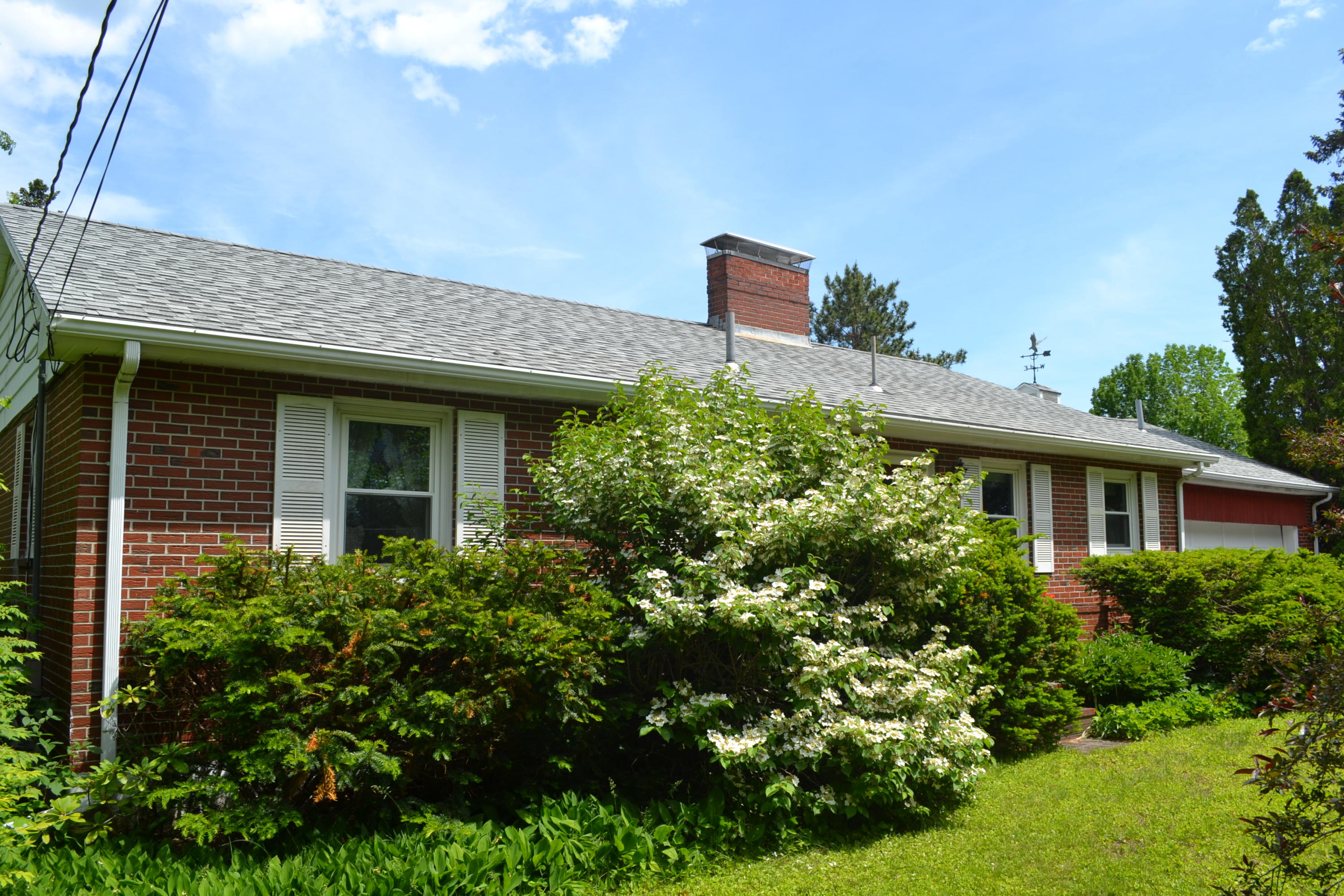 15 Hillside Avenue Falmouth ME 04105