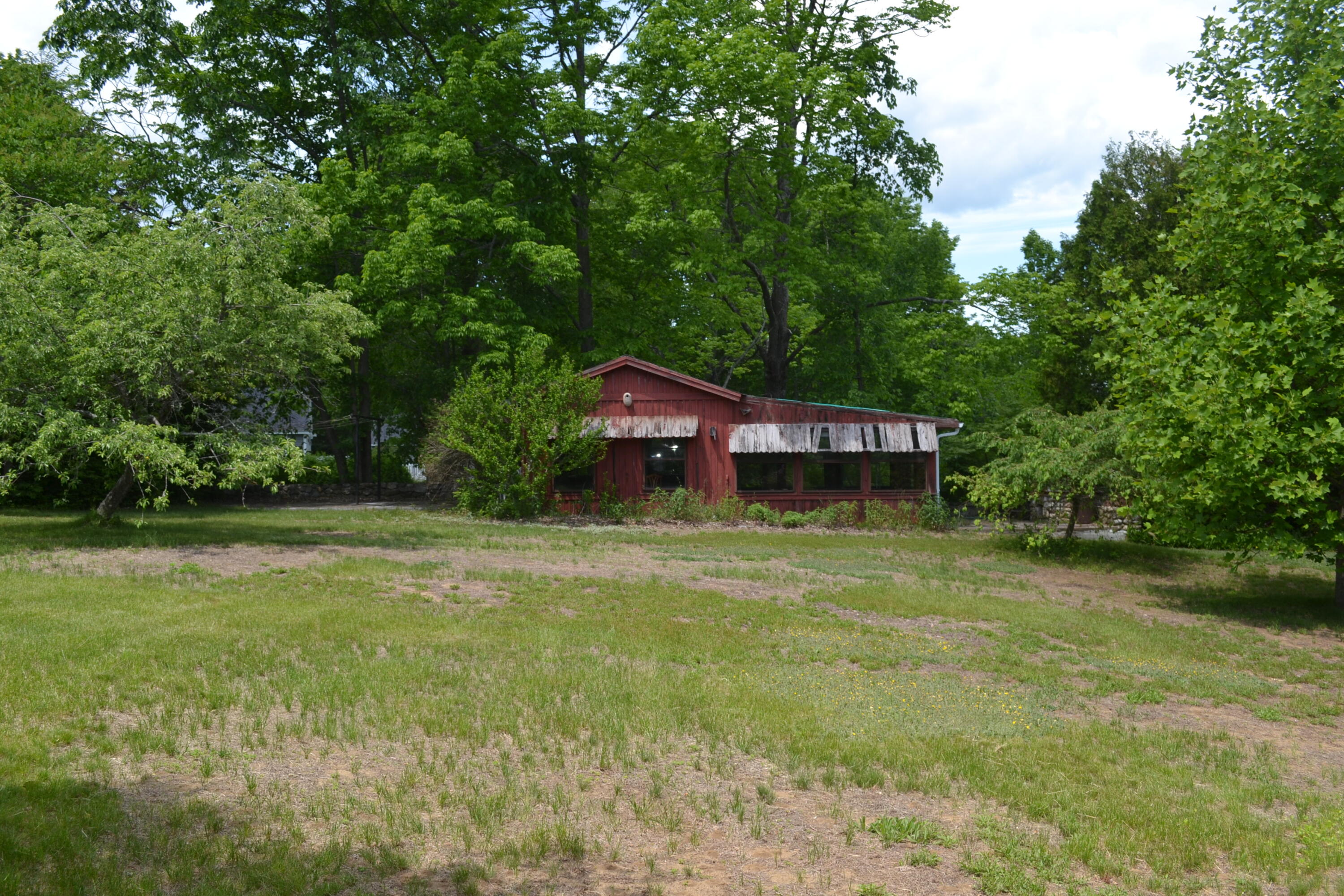 15 Hillside Avenue Falmouth ME 04105