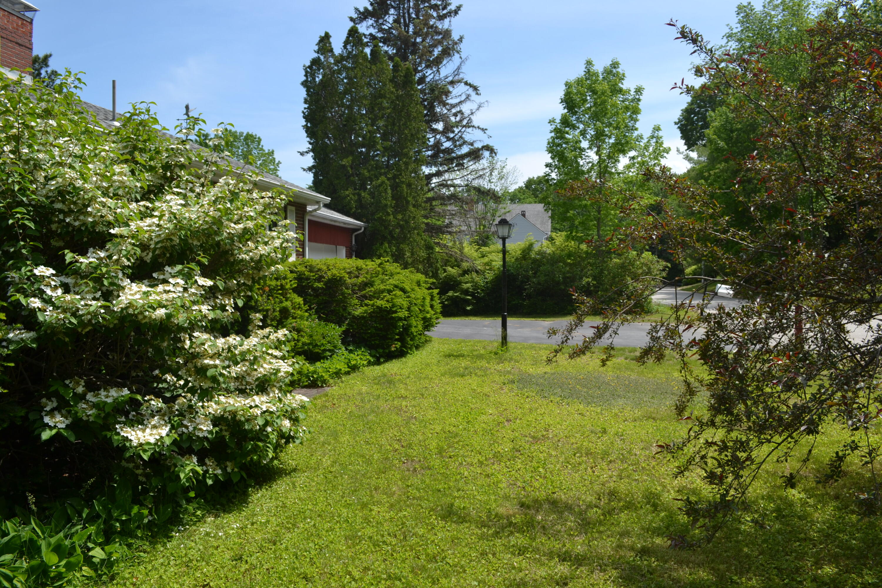 15 Hillside Avenue Falmouth ME 04105