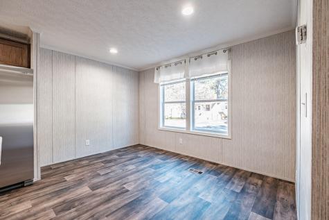 10 Dode Drive Saco ME 04072