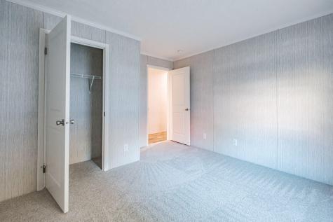 10 Dode Drive Saco ME 04072