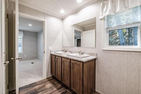 10 Dode Drive Saco ME 04072