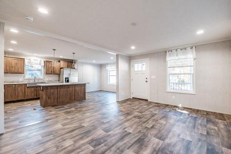 10 Dode Drive Saco ME 04072