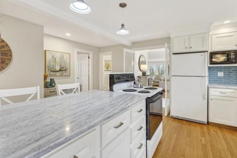 10 Shore View Drive Yarmouth ME 04096