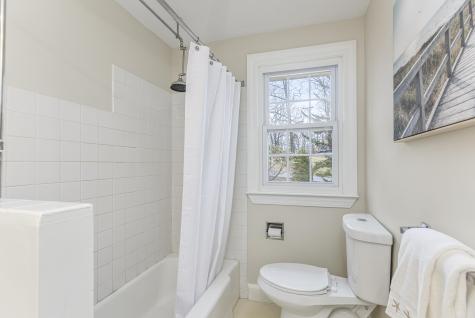 10 Shore View Drive Yarmouth ME 04096