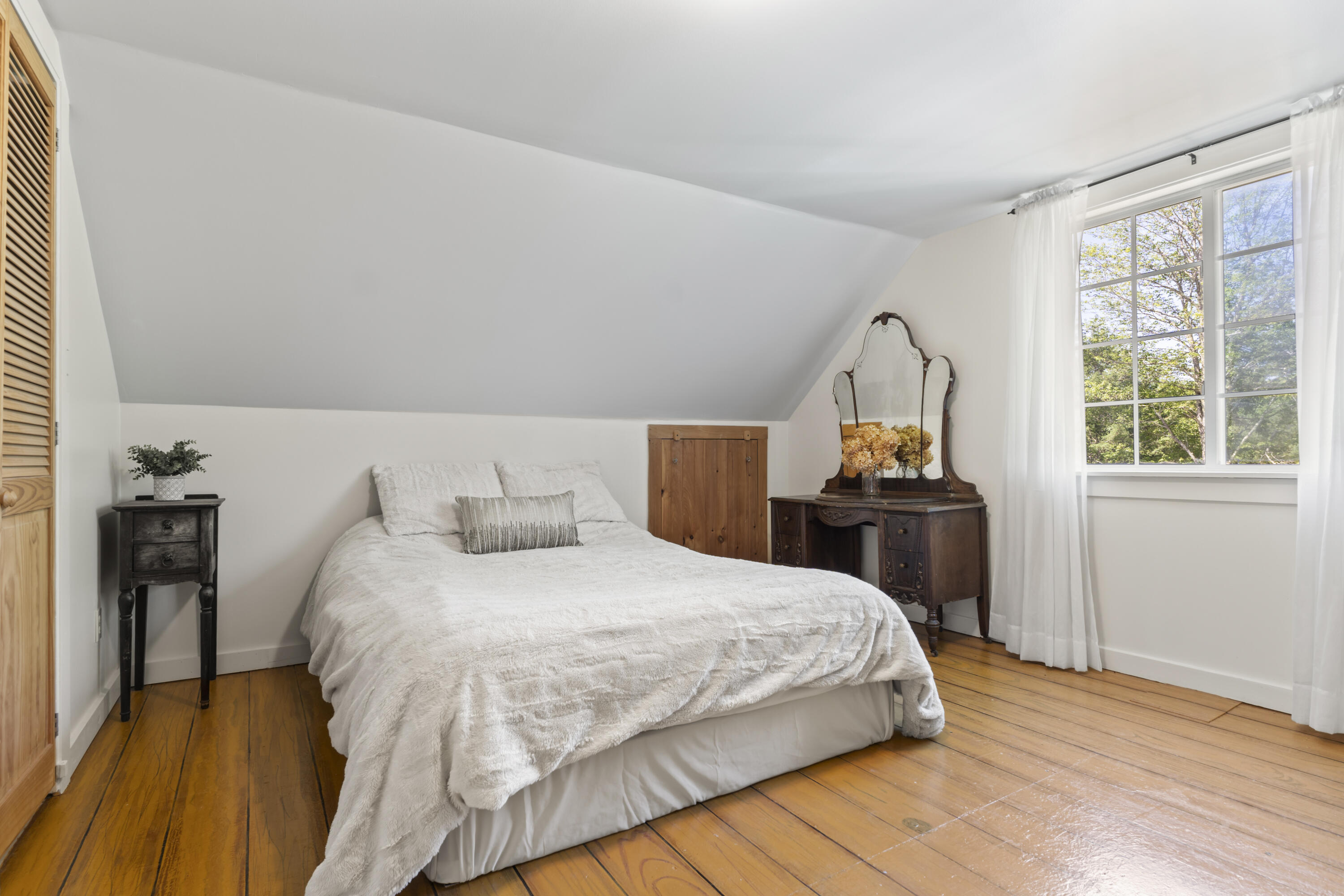 11 Old County Road Appleton ME 04862