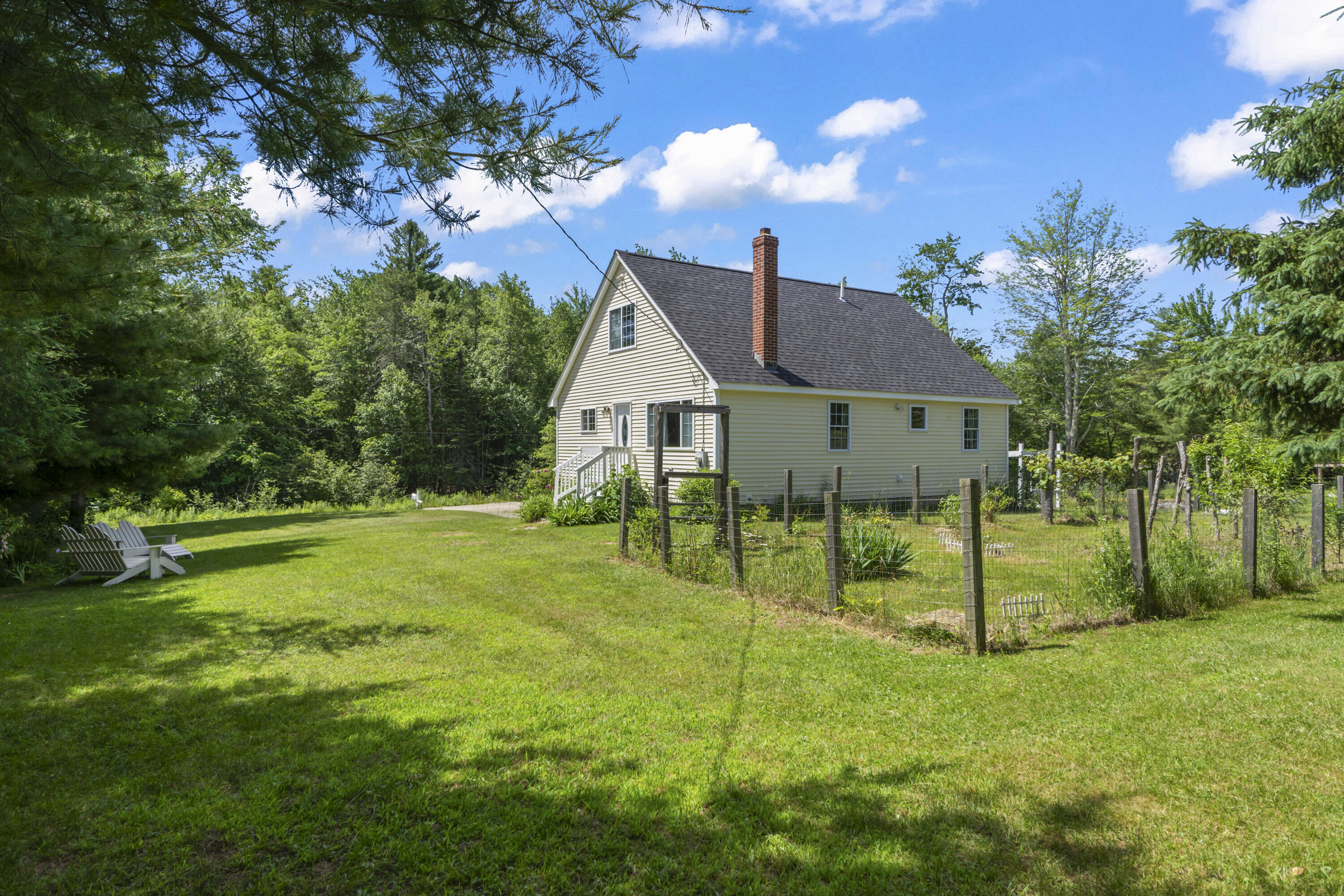 11 Old County Road Appleton ME 04862