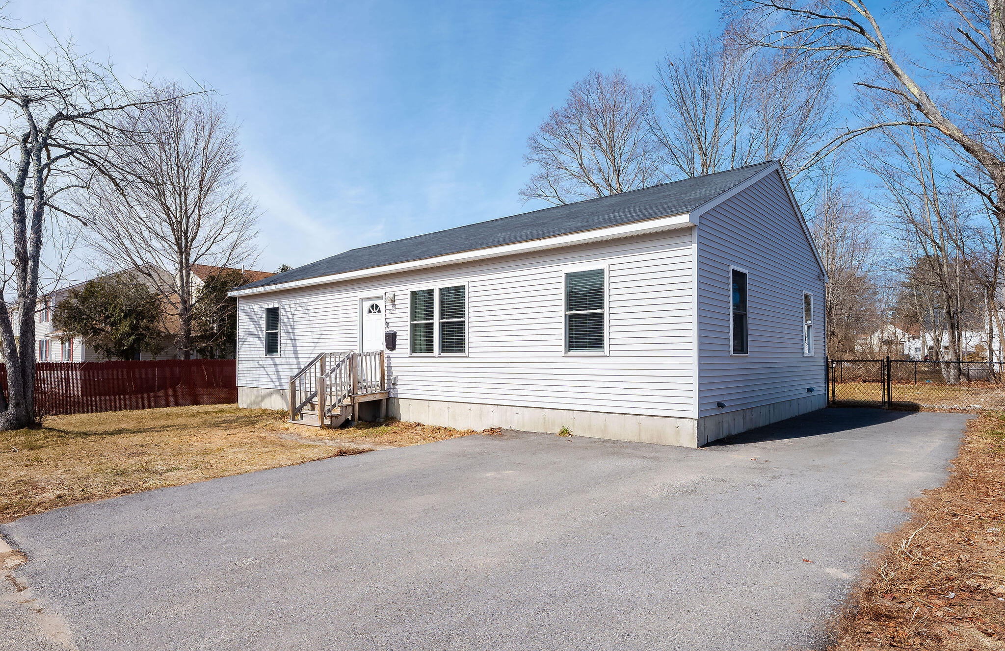 22 Mill Street Sanford ME 04083