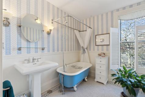 64 Thomas Street Portland ME 04102