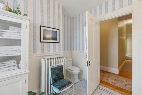 64 Thomas Street Portland ME 04102