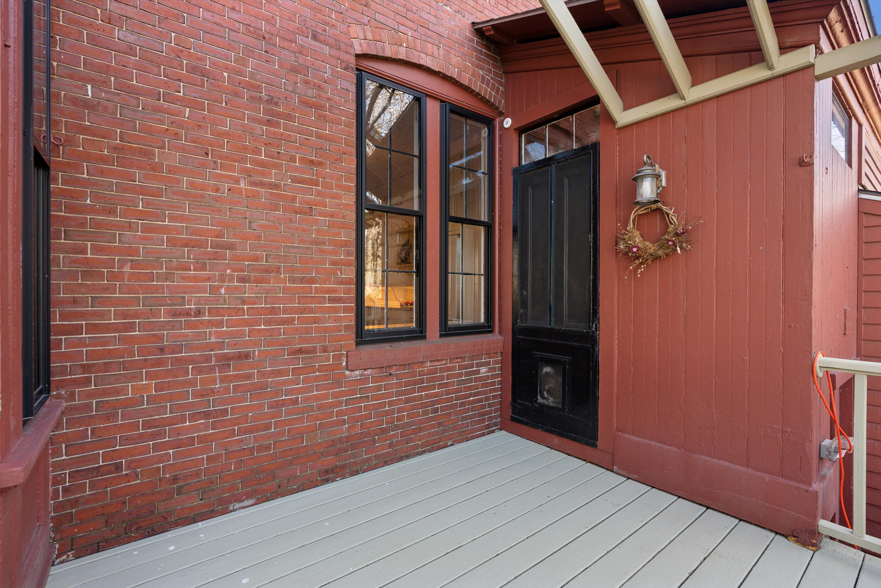 64 Thomas Street Portland ME 04102