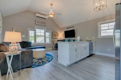 129 W West Grand Avenue Old Orchard Beach ME 04064