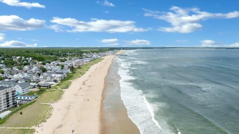 129 W West Grand Avenue Old Orchard Beach ME 04064