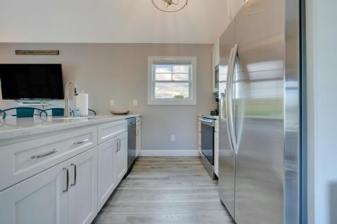 129 W West Grand Avenue Old Orchard Beach ME 04064