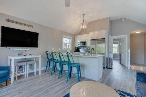 129 W West Grand Avenue Old Orchard Beach ME 04064