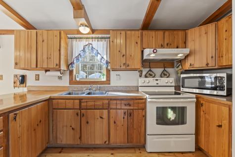 80 Townsend Road Hebron ME 04238