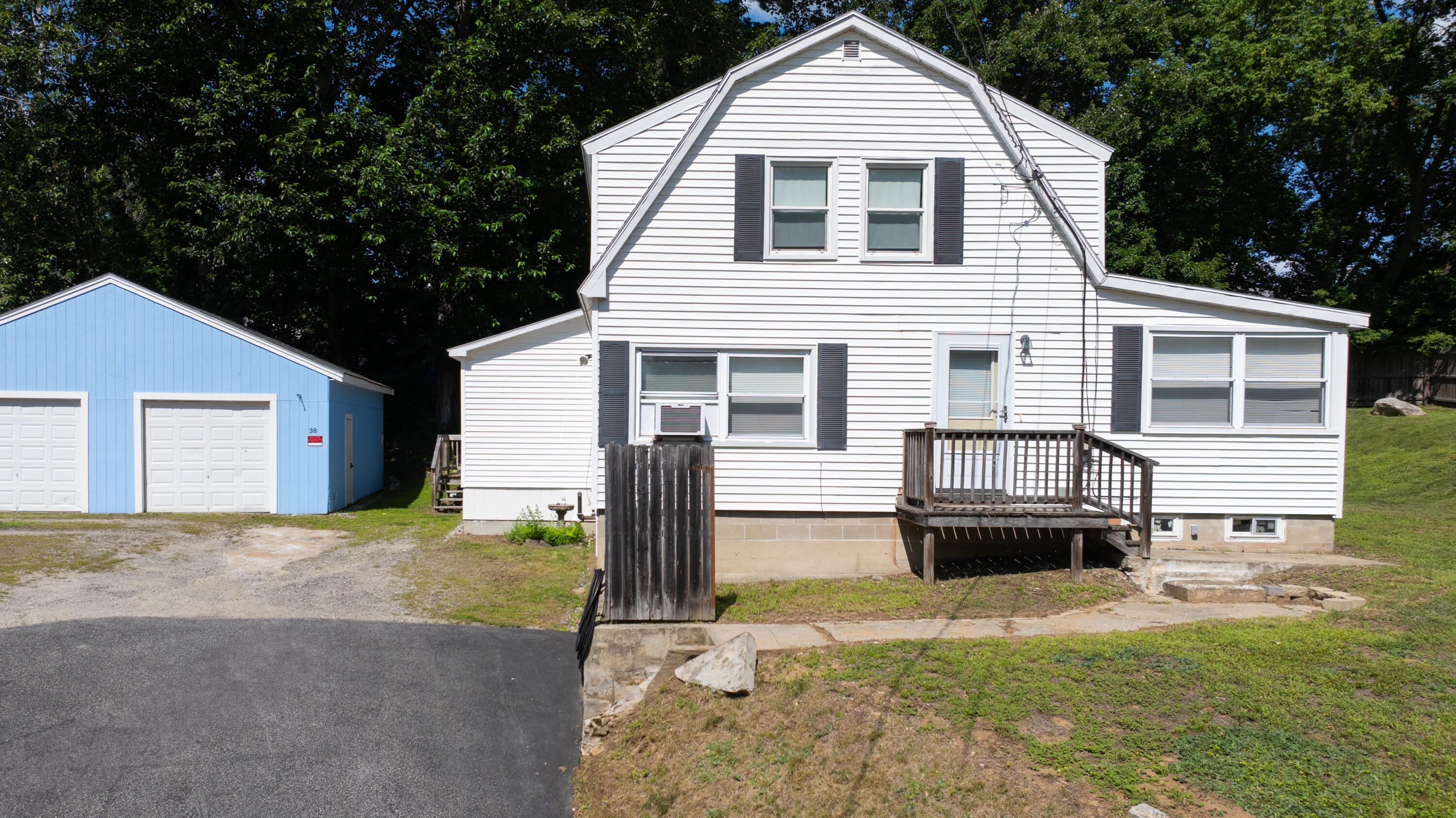 38 Smith Street Auburn ME 04210