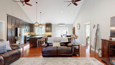 17 Bowdoin Drive Lewiston ME 04240