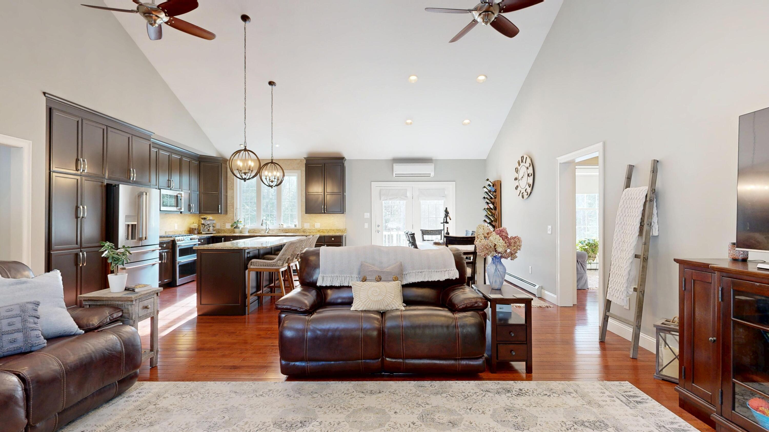 17 Bowdoin Drive Lewiston ME 04240